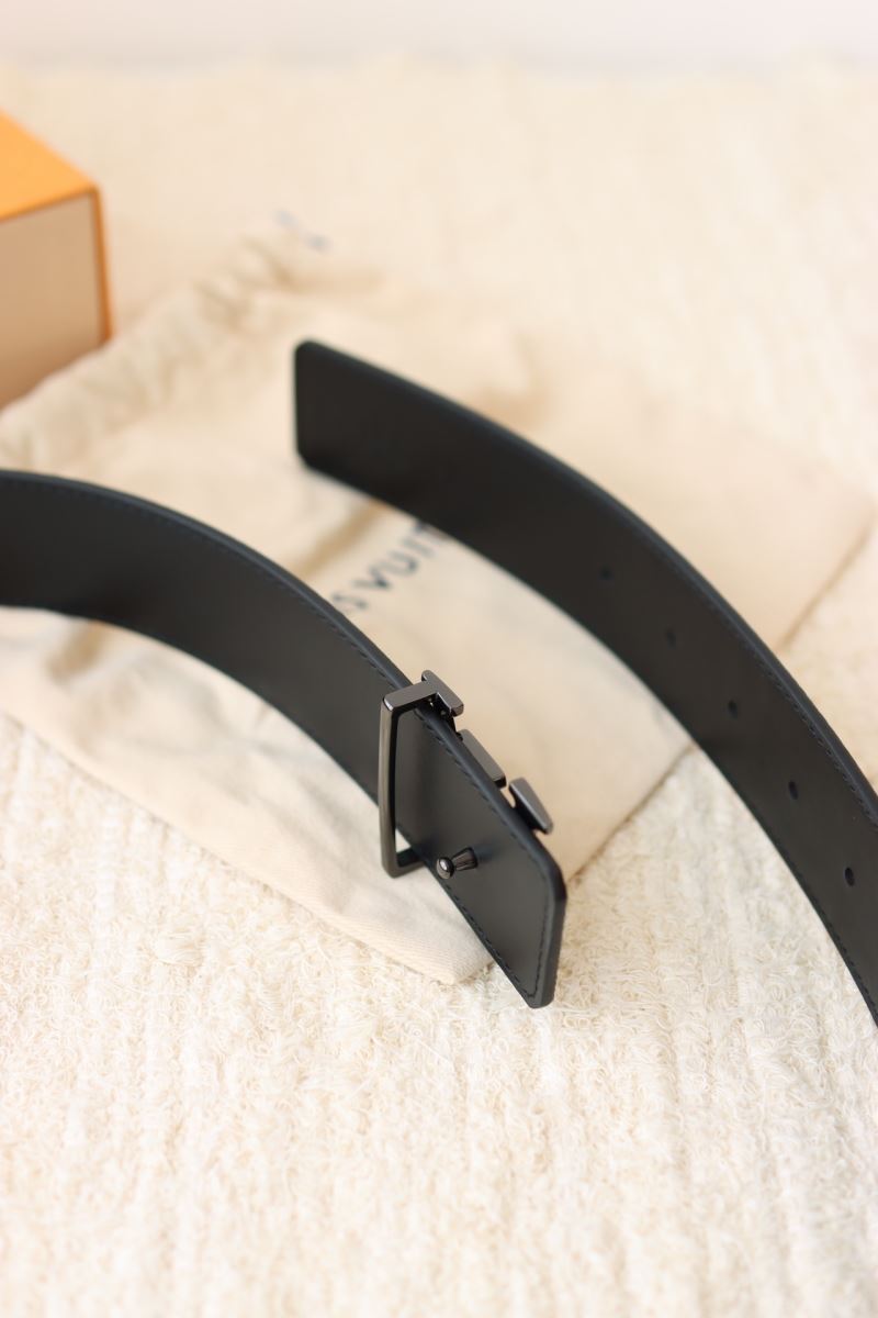 l0vis Vvtt0n belts